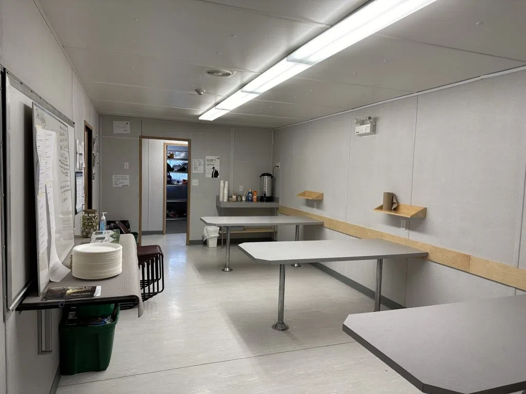 Kitchen room inside the Transitional Housing Facility in Lac La Biche (Photo Credits - Daniel Barker-Tremblay)