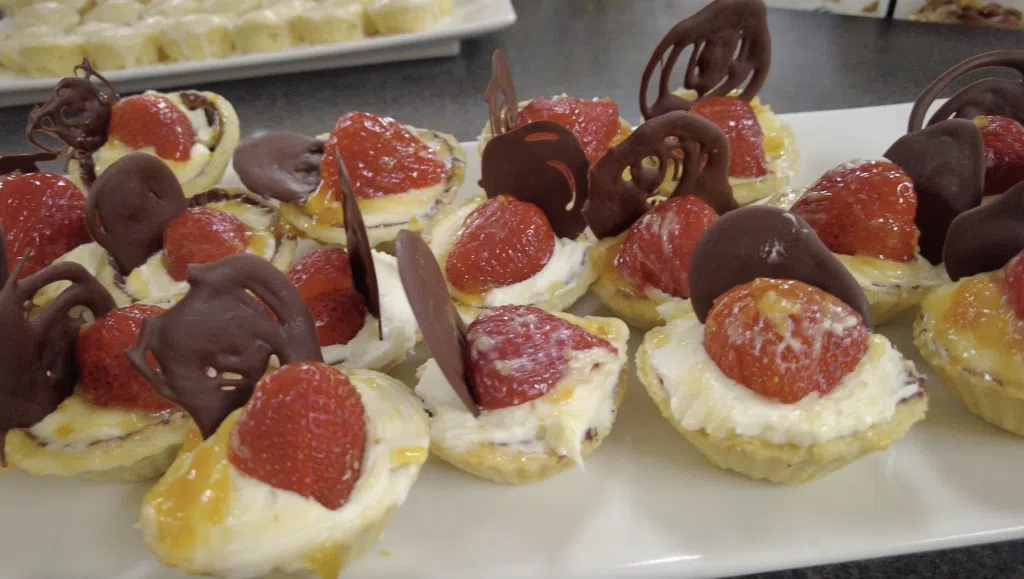 Festive Strawberry Chocolate Tarts