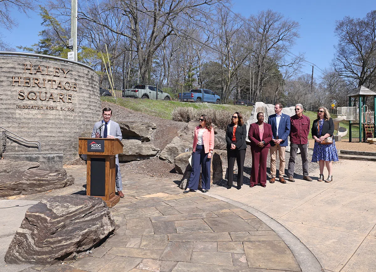 City Receives $42.6M from Feds to Reconnect Communities City Receives $42.6M from Feds to Reconnect Communities