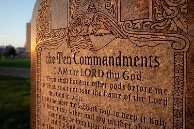 Indiana Lawmakers Let Religious Display Proposal Stall at Session Midpoint