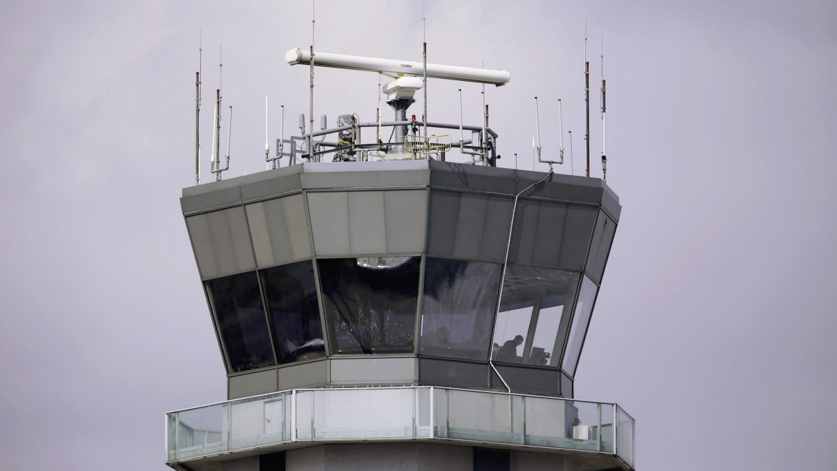 Midway Airport closes runway for repairs through mid-November