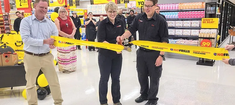 No Frills Open To Shoppers Today