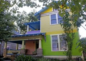 up-house-in-fairmont-4