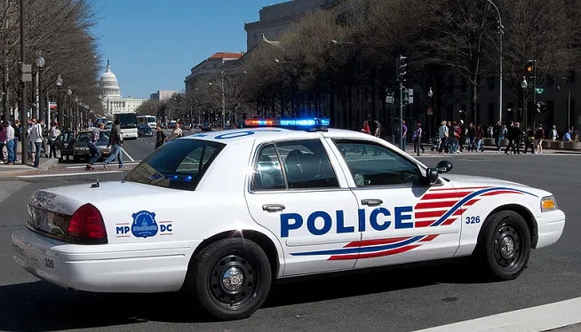 800px-dc_police