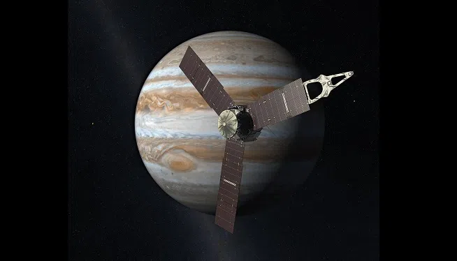 Giant spacecraft nears Jupiter