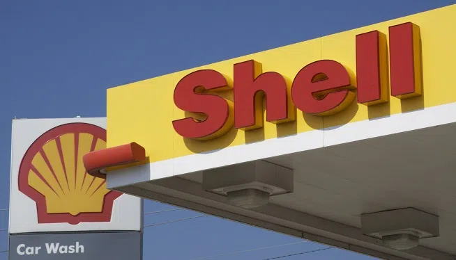 The former chairman of Royal Dutch Shell said selling oil stocks is a "rational" response to the failure of the oil industry to take meaningful action on climate change.