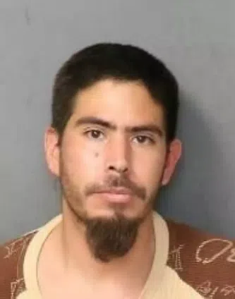 Albuquerque man faces federal charges for pointing gun at deputies