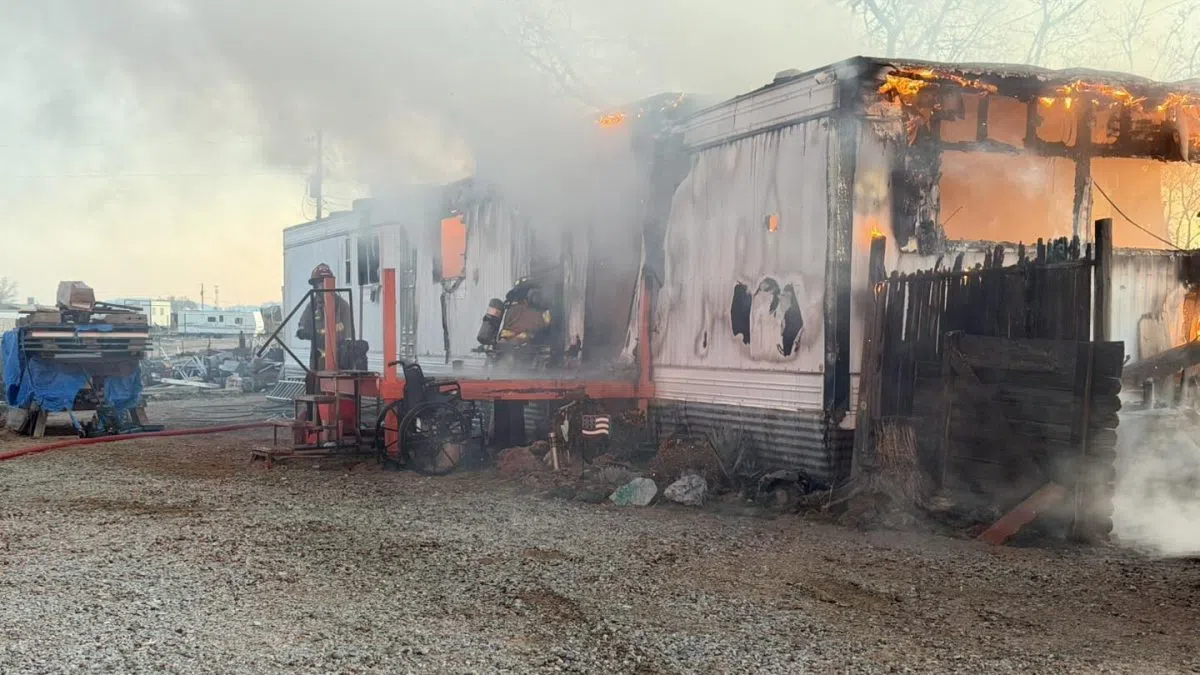 2 dead in Valencia County fire