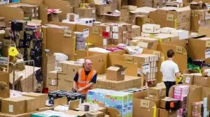 151129112909-cyber-monday-10th-anniversary-orig-00001926-exlarge-tease