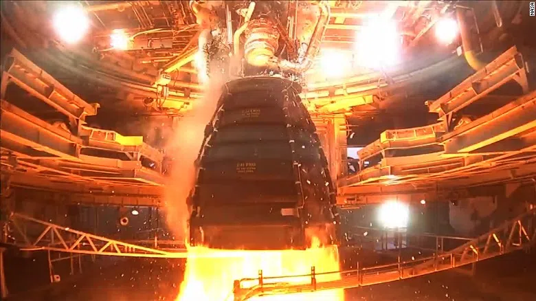 160314135451-nasa-rs-25-engine-test-3-10-16-overlay-tease