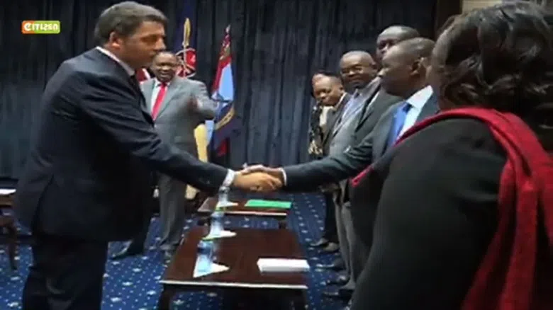 150717163911-matteo-renzi-flak-jacket-kenya-exlarge-tease