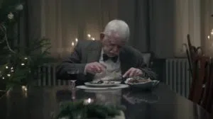 151202202233-saddest-xmas-commercial-moos-dnt-00000606-exlarge-tease