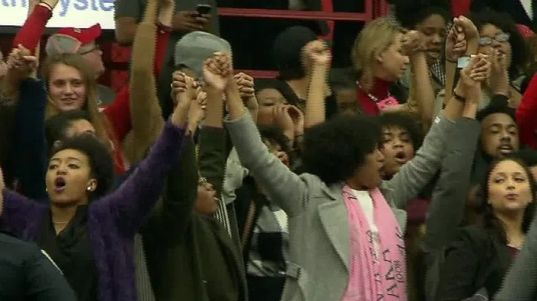 160229131833-donald-trump-rally-protesters-wolf-00000728-exlarge-tease