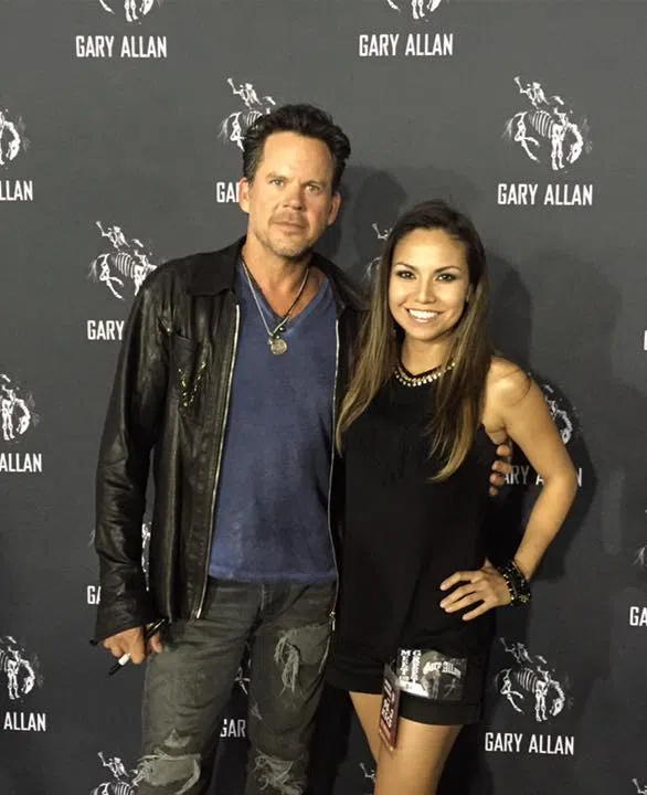 994112_10153490555109047_392949509657515518_n