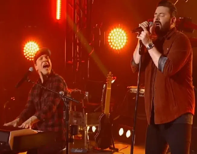 Chris Young Gavin Degraw