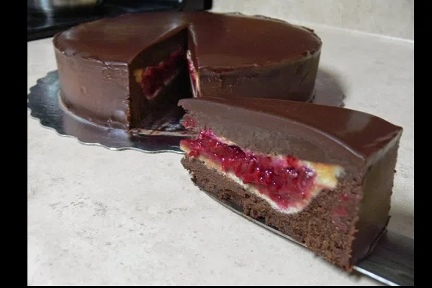 piecaken cherry with chocolate