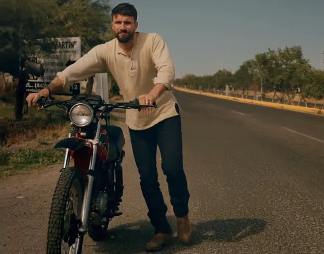 Sam Hunt in lyric video for "Downtown's Dead"