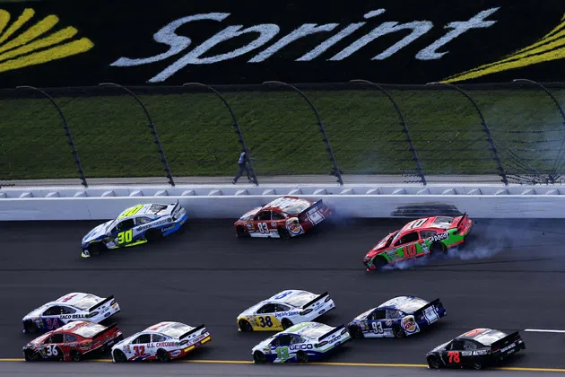 Hollywood Casino 400
