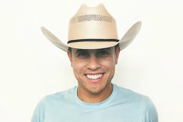 Dustin Lynch