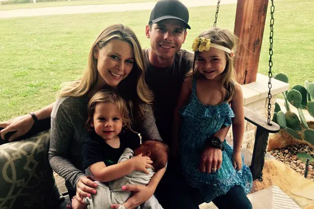 Granger Smith and his family