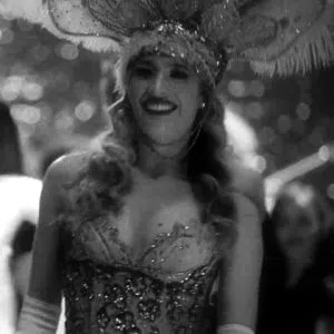 Do you think this is Gwen Stefani?