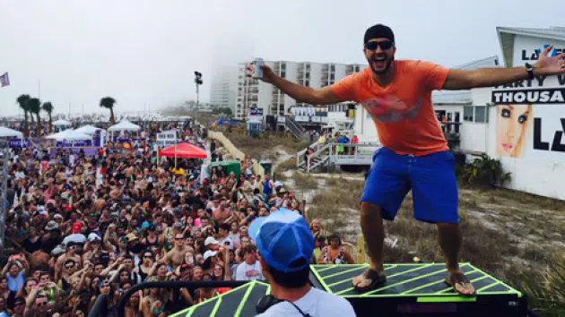 Luke Bryan/Photo credit: twitter.com/LukeBryanOnline