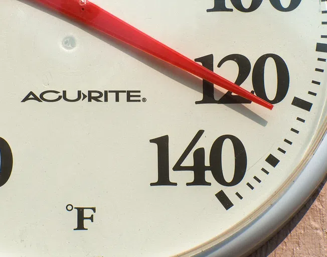 Outdoor thermometer