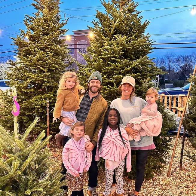 Thomas Rhett and his family at a Christmas tree lot