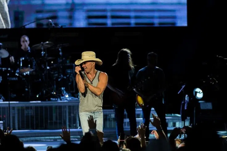 kenny chesney-12