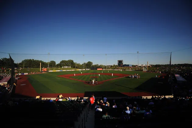 The CornBelters continue a series with the Windy City ThunderBolts tonight at the Corn Crib. (Photo by B Corbin/WJBC)