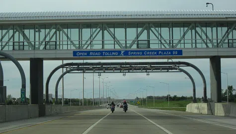 IDOT Secretary Randy Blankenhorn says Illinois should implement high-occupancy tolls. (Photo courtesy Flickr/Dougtone)
