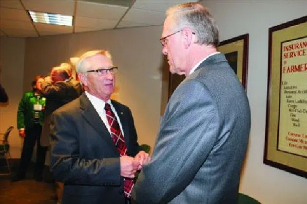 Illinois Farm Bureau President Richard Guebert Jr., left, chats with Warren Goetsch, deputy director of the Illinois Department of Agriculture, during the Illinois Agricultural Legislative Roundtable this week in Bloomington. (Courtesy RFD/Farmweeknow.com/Katy Shipman)