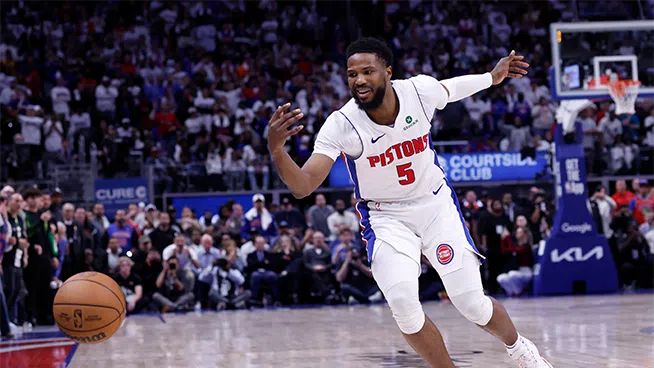 Detroit Pistons Lose Late Lead to New York Knicks in Game Six to End Season