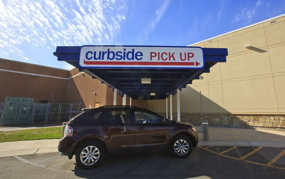 Drive through at Meijer's Knapp Center location in Grand Rapids (Hugh Carey | MLive.com)
