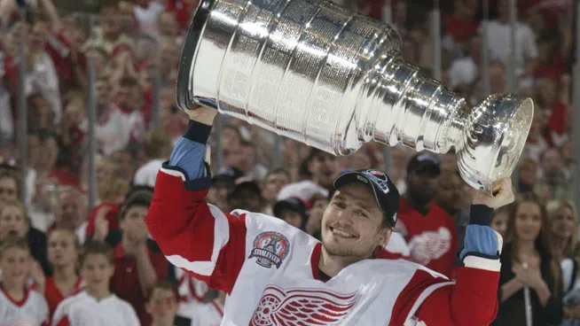 A Legend Honored: Fedorov’s No. 91 Headed to the Rafters