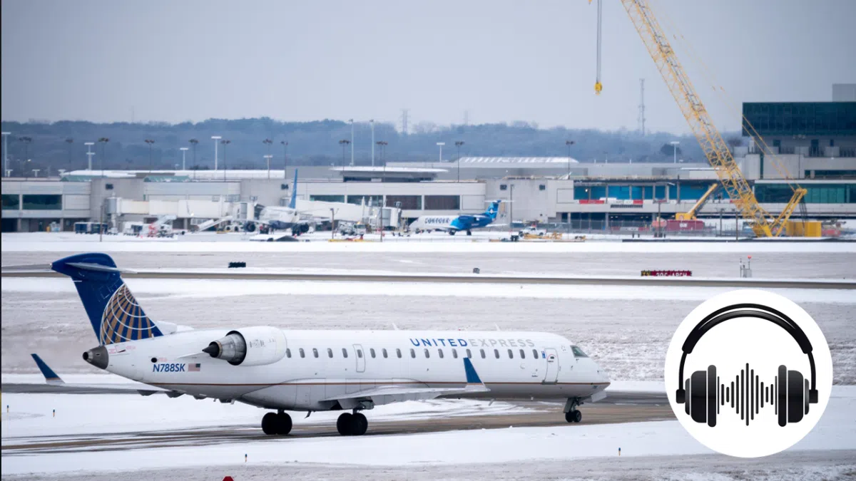 Winter Storm Forces Airlines to Cancel Hundreds of Flights Across U.S.