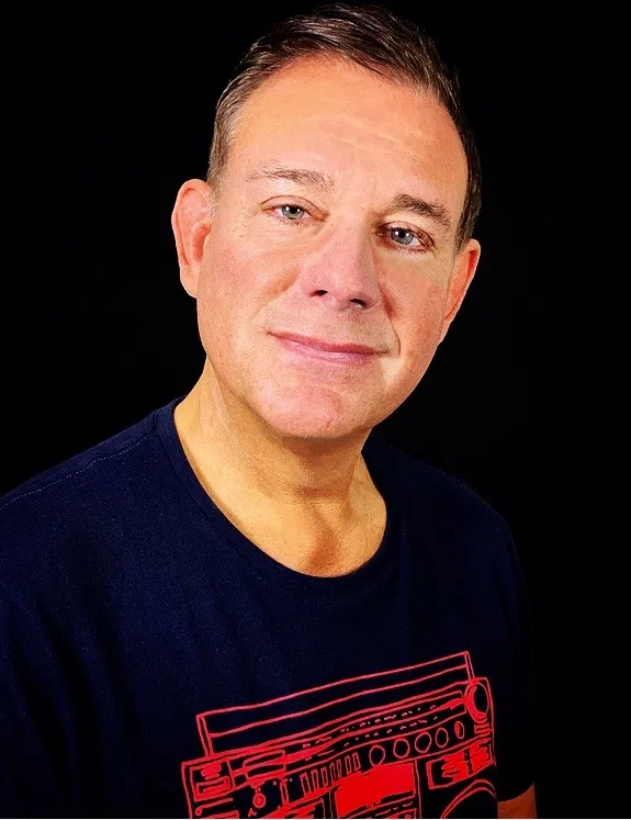 Dave Fuller 3pm – 7pm