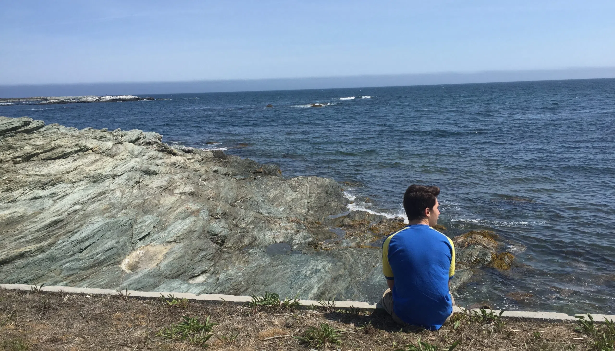 Decompress and take in the vast ocean on Ocean Ave.