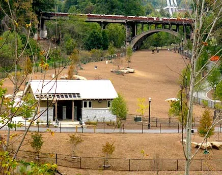 dog-park-new_park_ave_brige