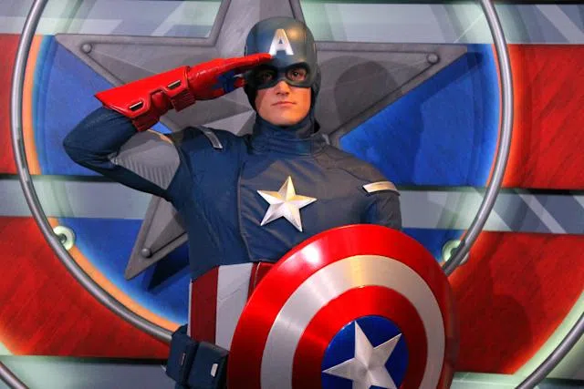 Disneyland’s Captain America talking to a guest in sign-language will make you happy cry