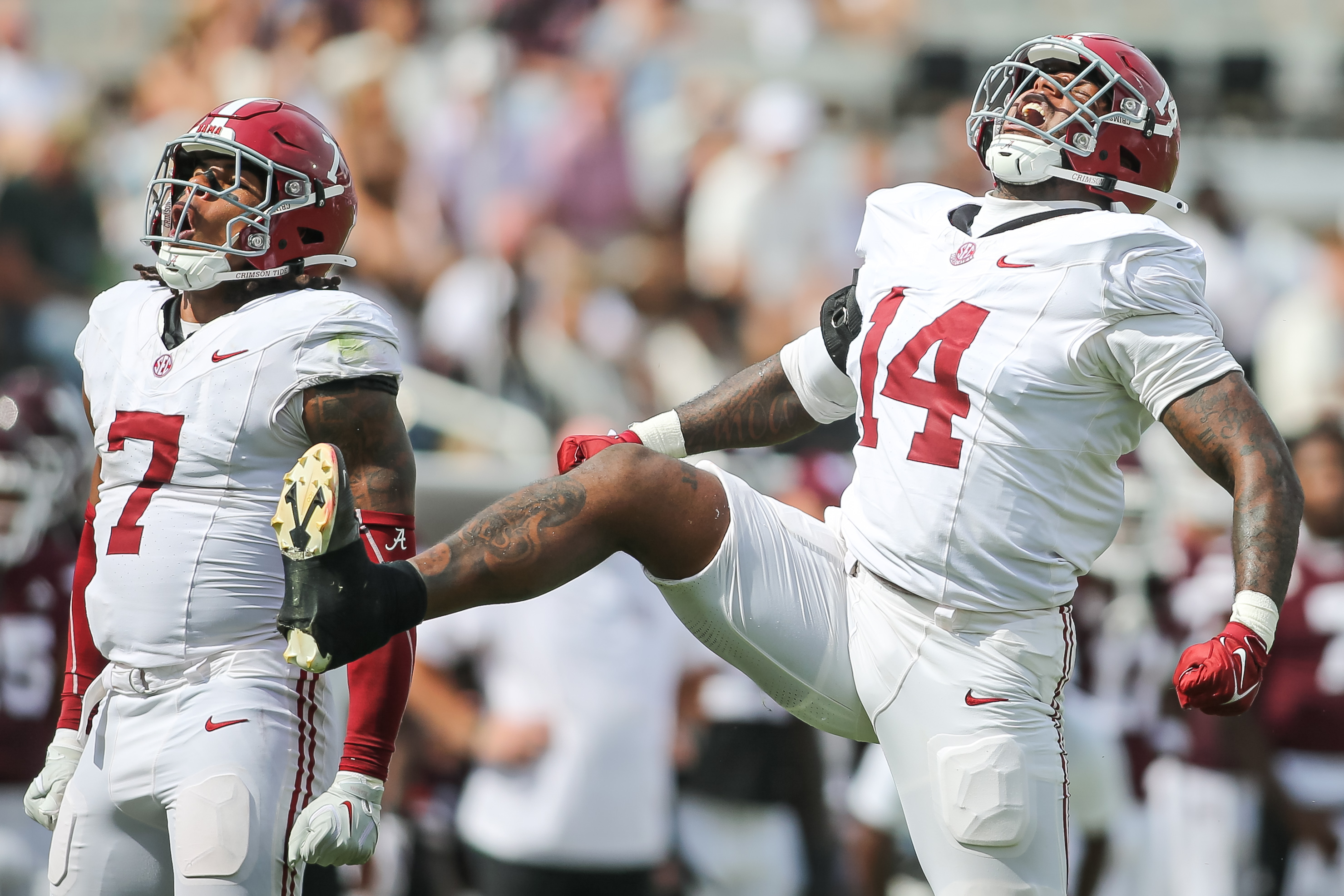 Alabama defensive lineman Fatutoa Henry