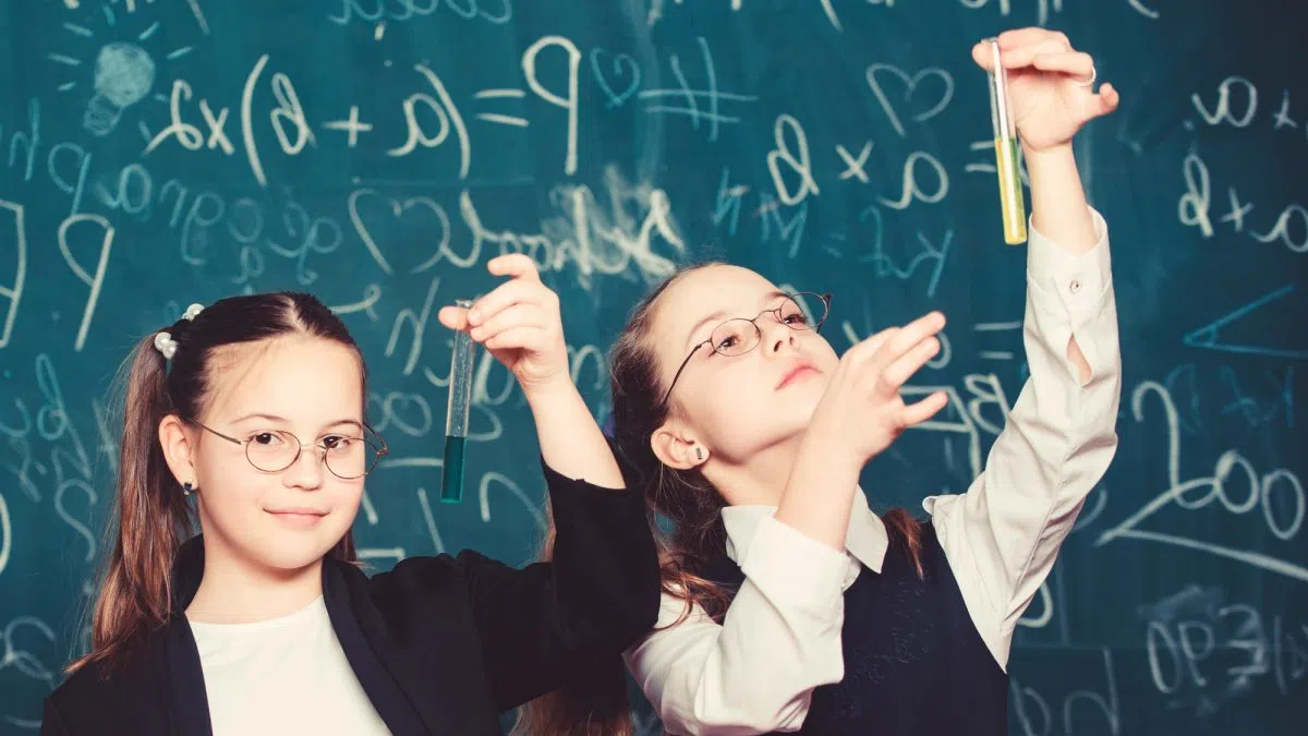 Alberta invests in programs encouraging girls to explore science and trades