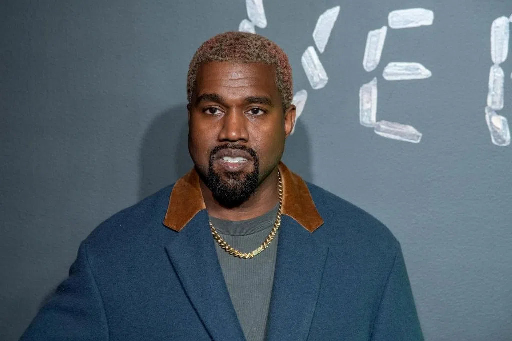 After making headlines for his controversial Presidential campaign rally over the weekend, Kanye West had social media ablaze when he took to his official Twitter account for a familiar and infamous Ye rant.
