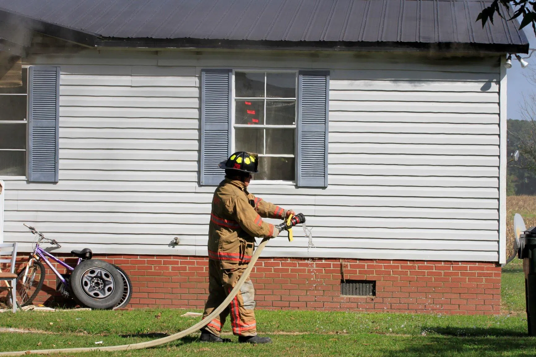 _MG_0022-0022 structure fire