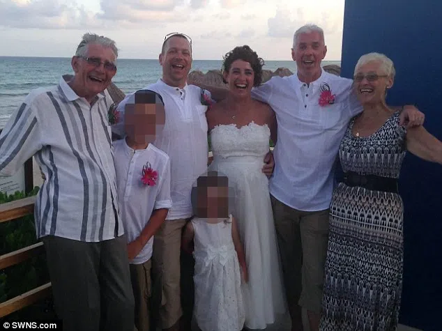 Ni su familia de Hayley no estaban al tanto de su esposa secreta en la ceremonia en el mismo complejo más tarde ese año