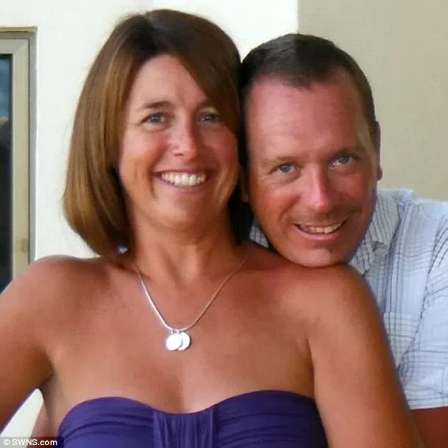 Se cree Linham haber se comprometió con Hayley en 2014, cuando propuso en la misma playa que él y Liz había visitado poco después de que se casaron en 2007