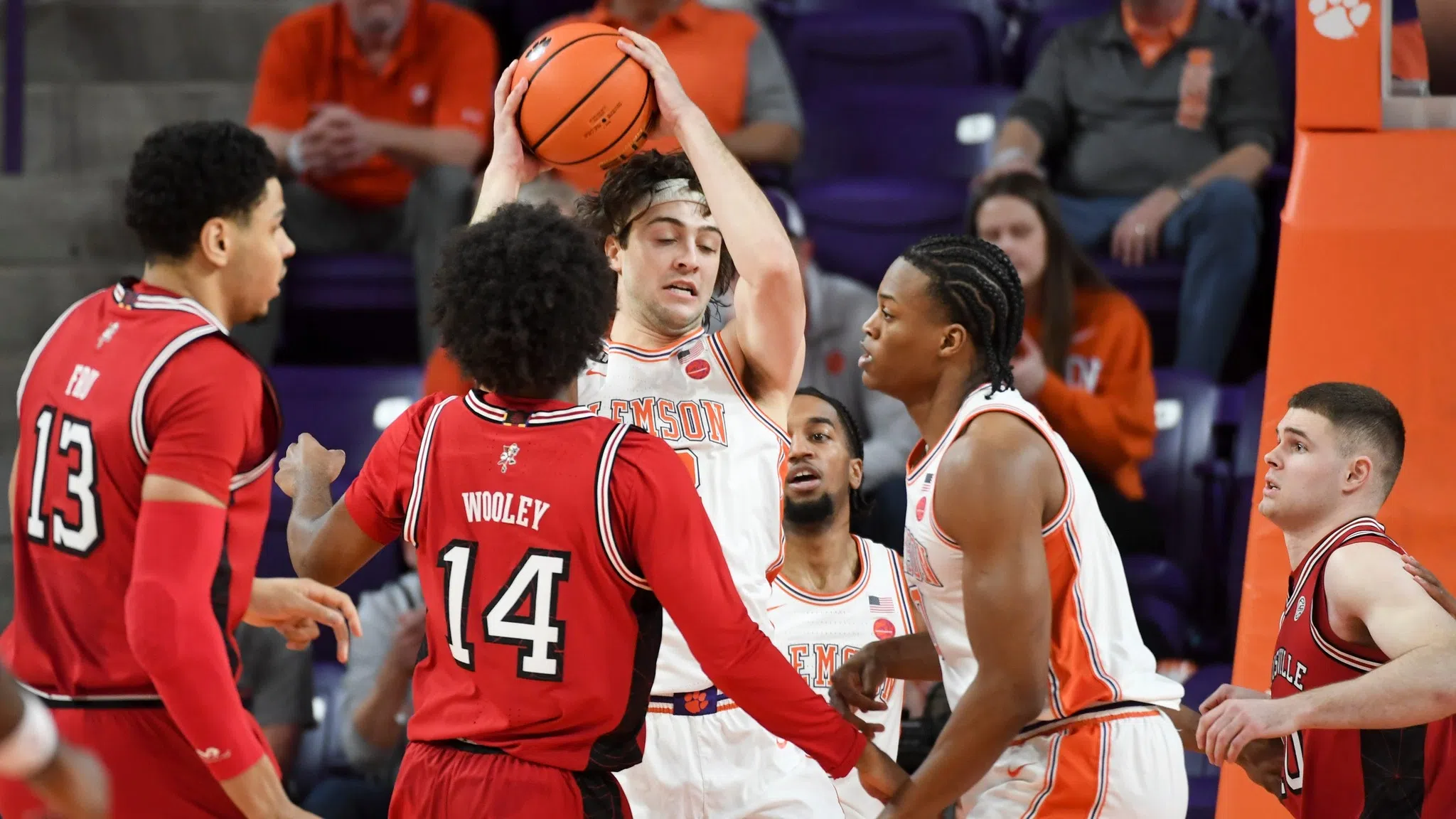 Feature: https://podcasts.apple.com/us/podcast/louisville-basketball-postgame-show-w-ethanmoore-clemson/id1723713789?i=1000752317179