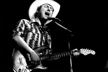 Jerry Jeff Walker performs, Chicago, Illinois, February 26, 1978. (Photo by Paul Natkin/Getty Images)