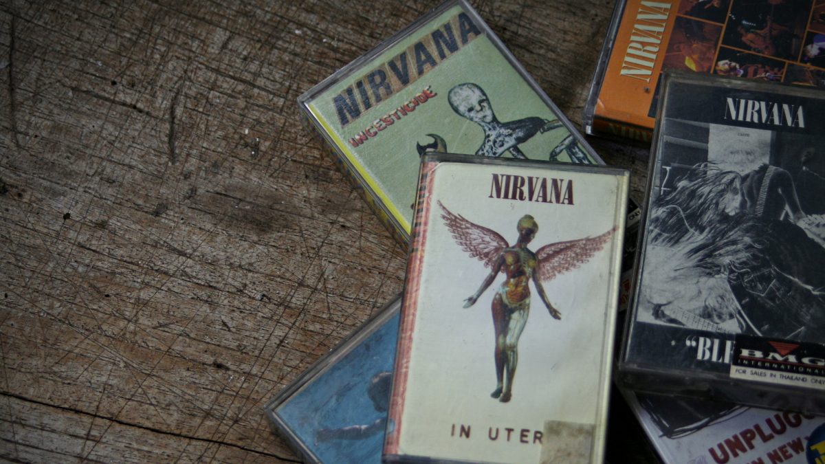 激レア Nirvana ベスト盤 CD プロモーション用見本品 ☆☆☆ Nirvana Honored With Video Vanguard Award at 2026 MTV VMAs | KKGB-FM
