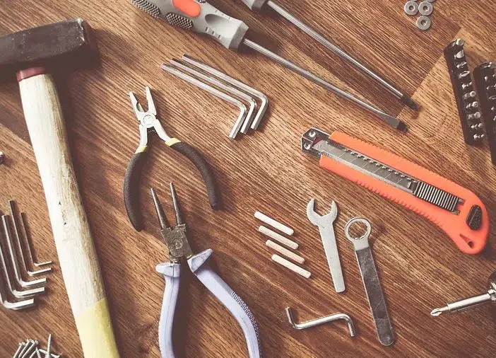 Local hardware store employee receives award for 50+ years of service